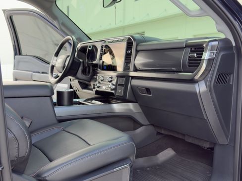 Used 2023 Ford F250 Lariat w/ Sport Appearance Package image 31