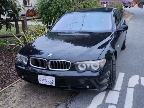 Used 2005 BMW 745i image 6