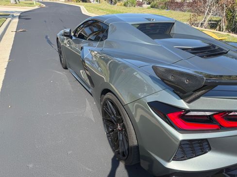 Used 2023 Chevrolet Corvette Stingray Preferred Conv w/ Z51 Performance Package image 11