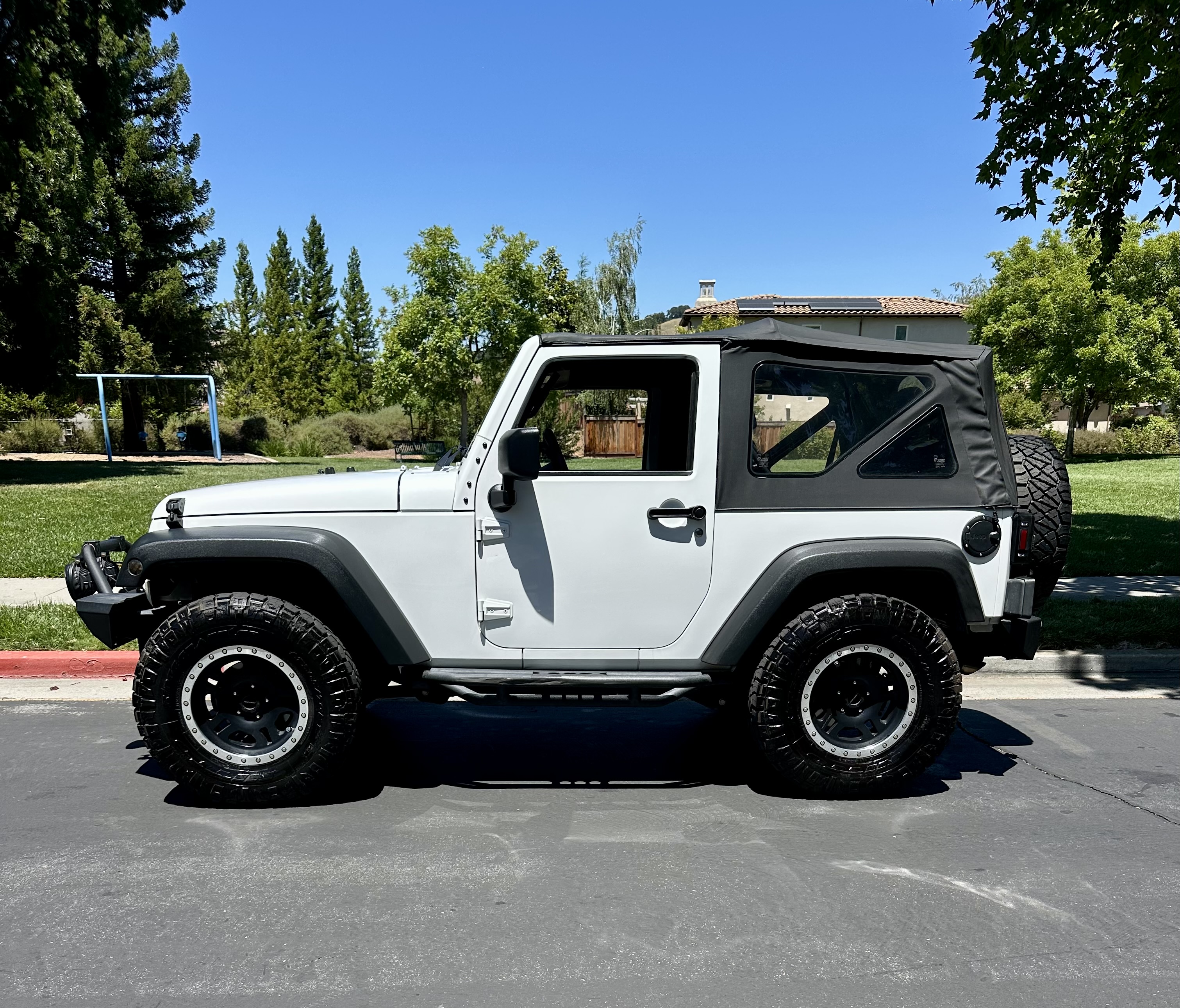 Used 2013 Jeep Wrangler Sport AWD/4WD image 2