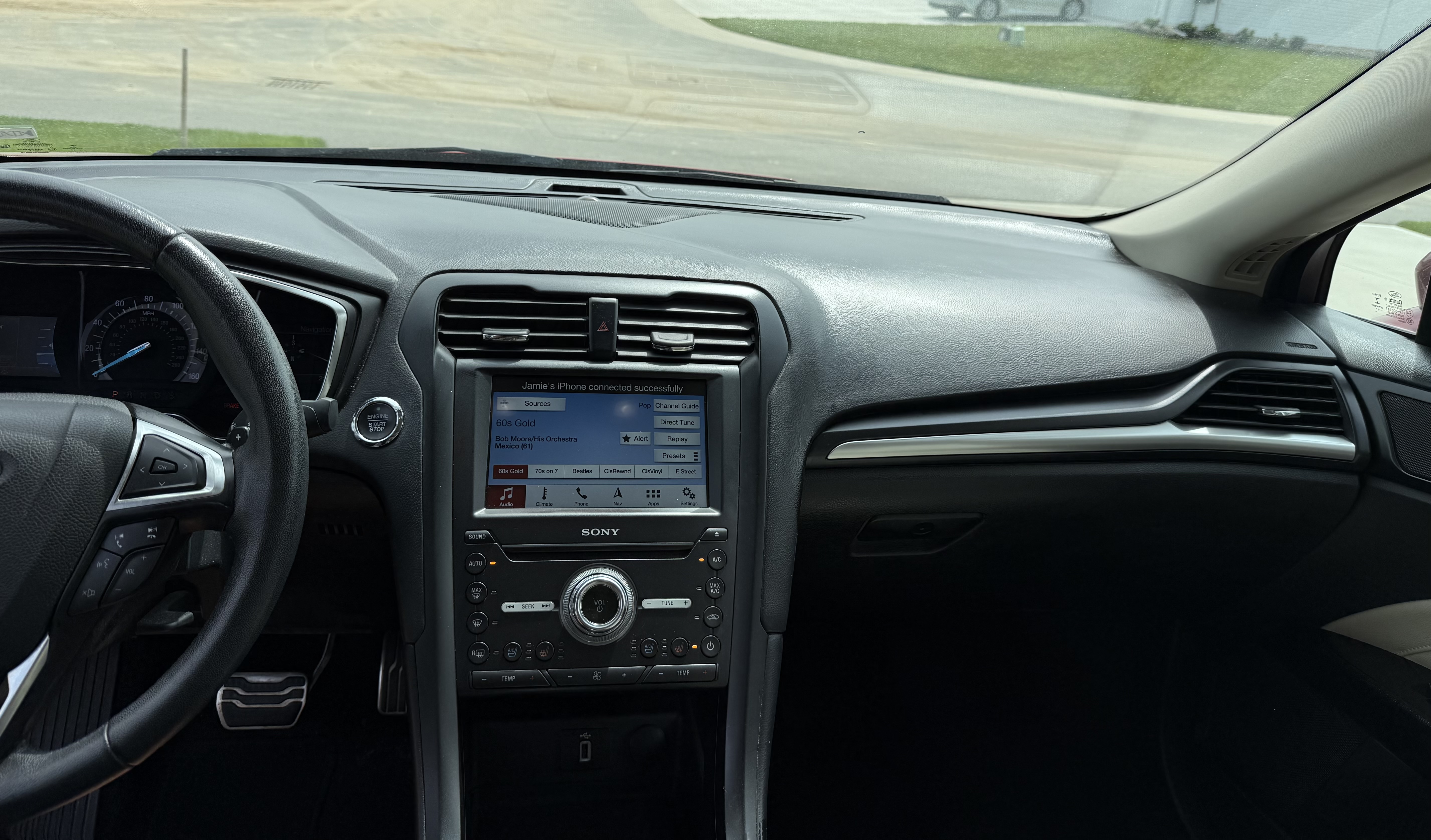 Used 2018 Ford Fusion Titanium AWD/4WD image 9