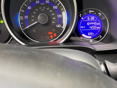 Used 2015 Honda Fit EX image 21