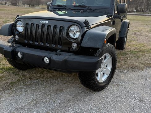 Used 2018 Jeep Wrangler Unlimited Sport S image 1