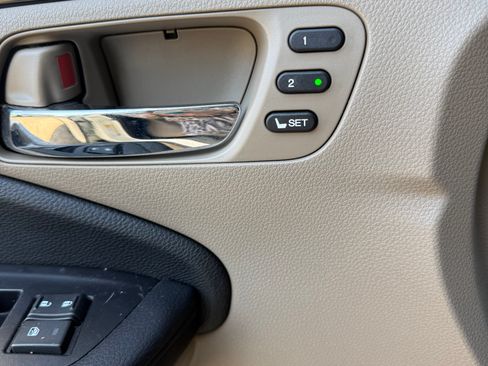 Used 2019 Honda Pilot Elite image 14