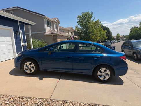 Used 2013 Honda Civic LX image 1