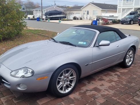 Used 2001 Jaguar XK8 Convertible image 22