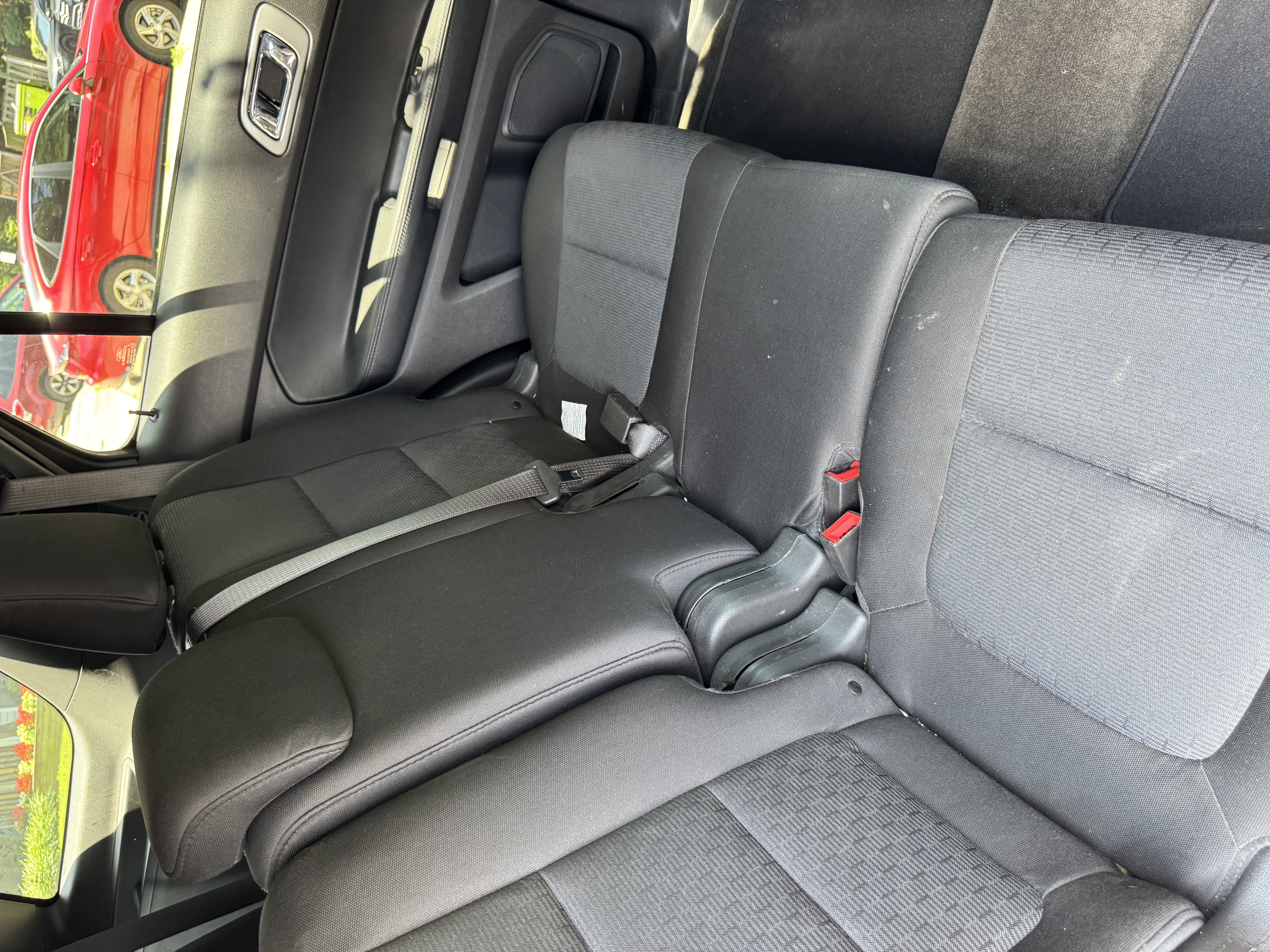 Used 2014 Ford Explorer XLT AWD/4WD image 14