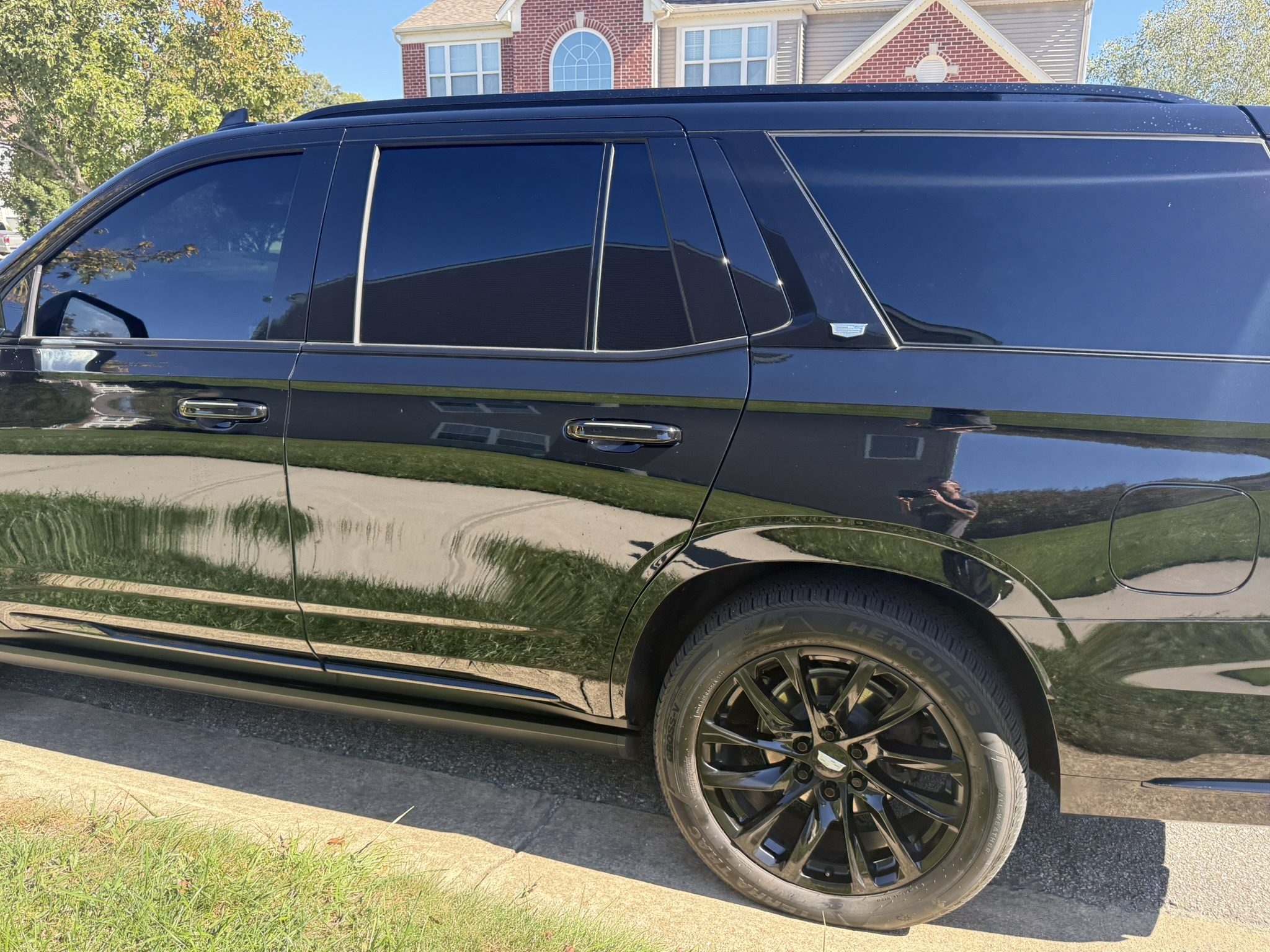 Used 2023 Cadillac Escalade Sport Platinum w/ LPO, ONYX Package AWD/4WD image 25