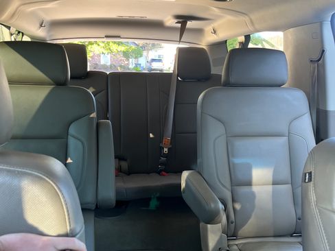 Used 2015 Chevrolet Suburban LTZ image 2