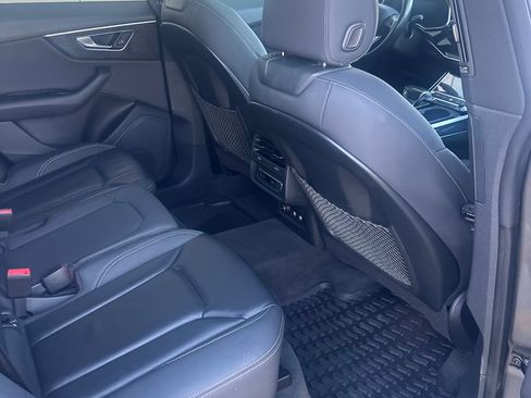 Used 2019 Audi Q8 Premium w/ Convenience Package image 11