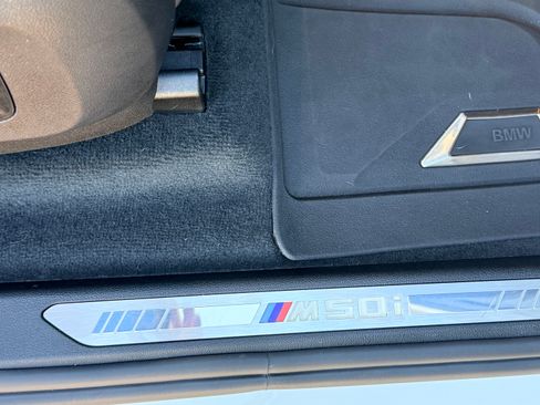 Used 2022 BMW X7 M50i image 12