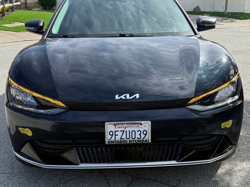 Used 2022 Kia EV6 Wind RWD image 4