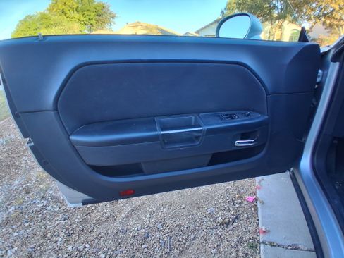 Used 2010 Dodge Challenger R/T image 13