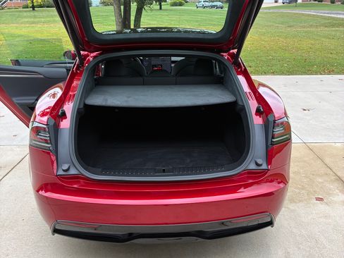 Used 2023 Tesla Model S Plaid AWD/4WD image 27