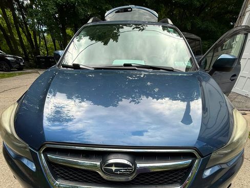 Used 2013 Subaru Crosstrek 2.0i Premium AWD/4WD image 2