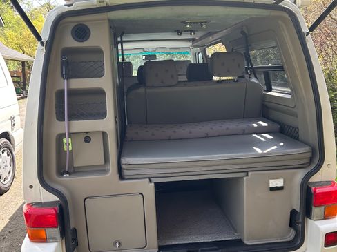 Used 2001 Volkswagen Eurovan image 6