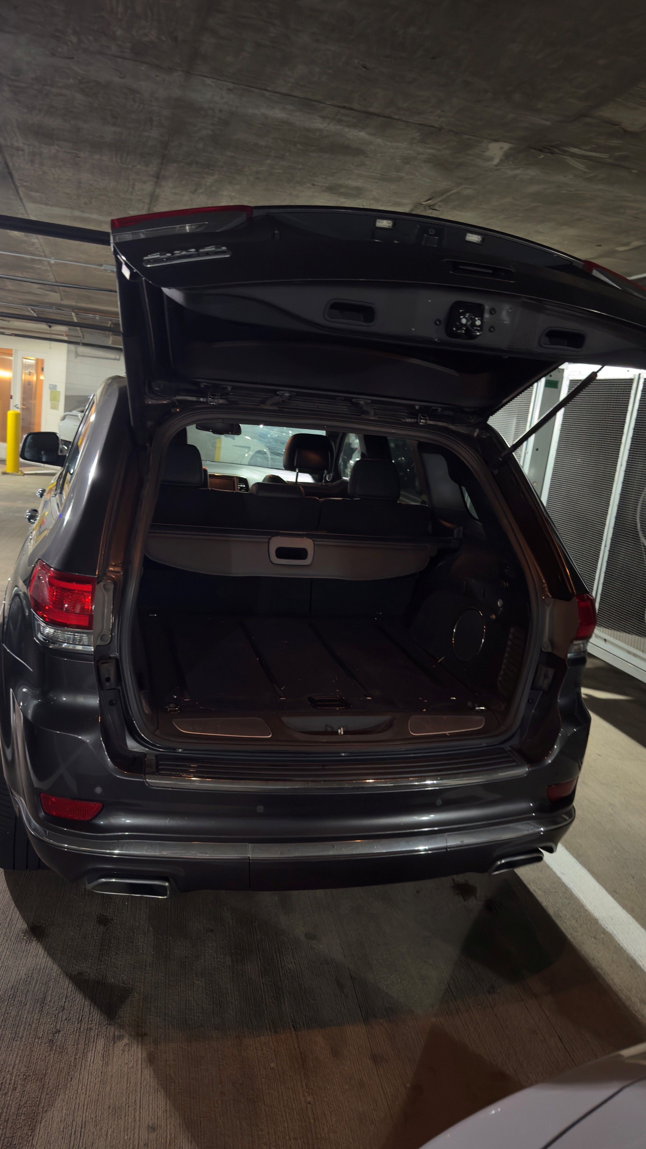Used 2014 Jeep Grand Cherokee Summit AWD/4WD image 10