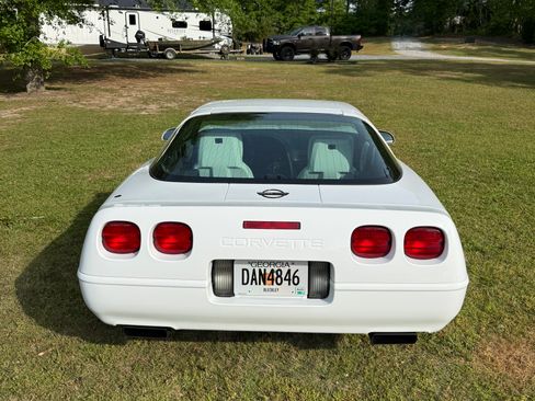 Used 1993 Chevrolet Corvette Coupe image 5