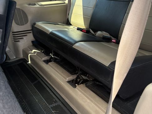 Used 2005 Ford Excursion Eddie Bauer AWD/4WD image 25