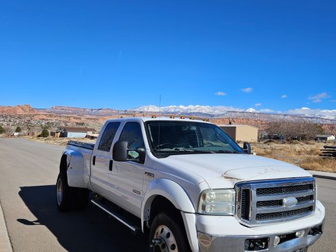 Used 2006 Ford F350 Lariat image 8