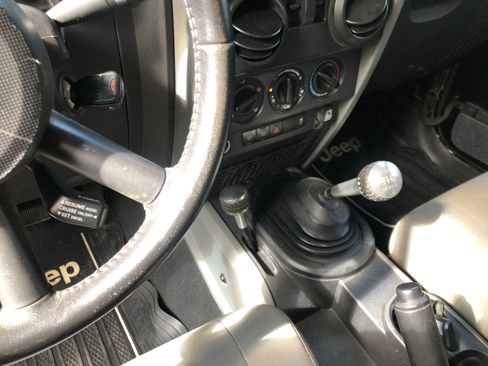 Used 2009 Jeep Wrangler Rubicon w/ Dual Top Group image 12