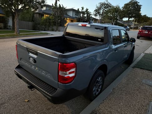 Used 2025 Ford Maverick XLT image 9