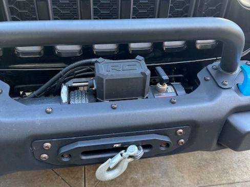 Used 2023 Jeep Wrangler Unlimited Rubicon 4xe w/ Steel Bumper Group AWD/4WD image 16