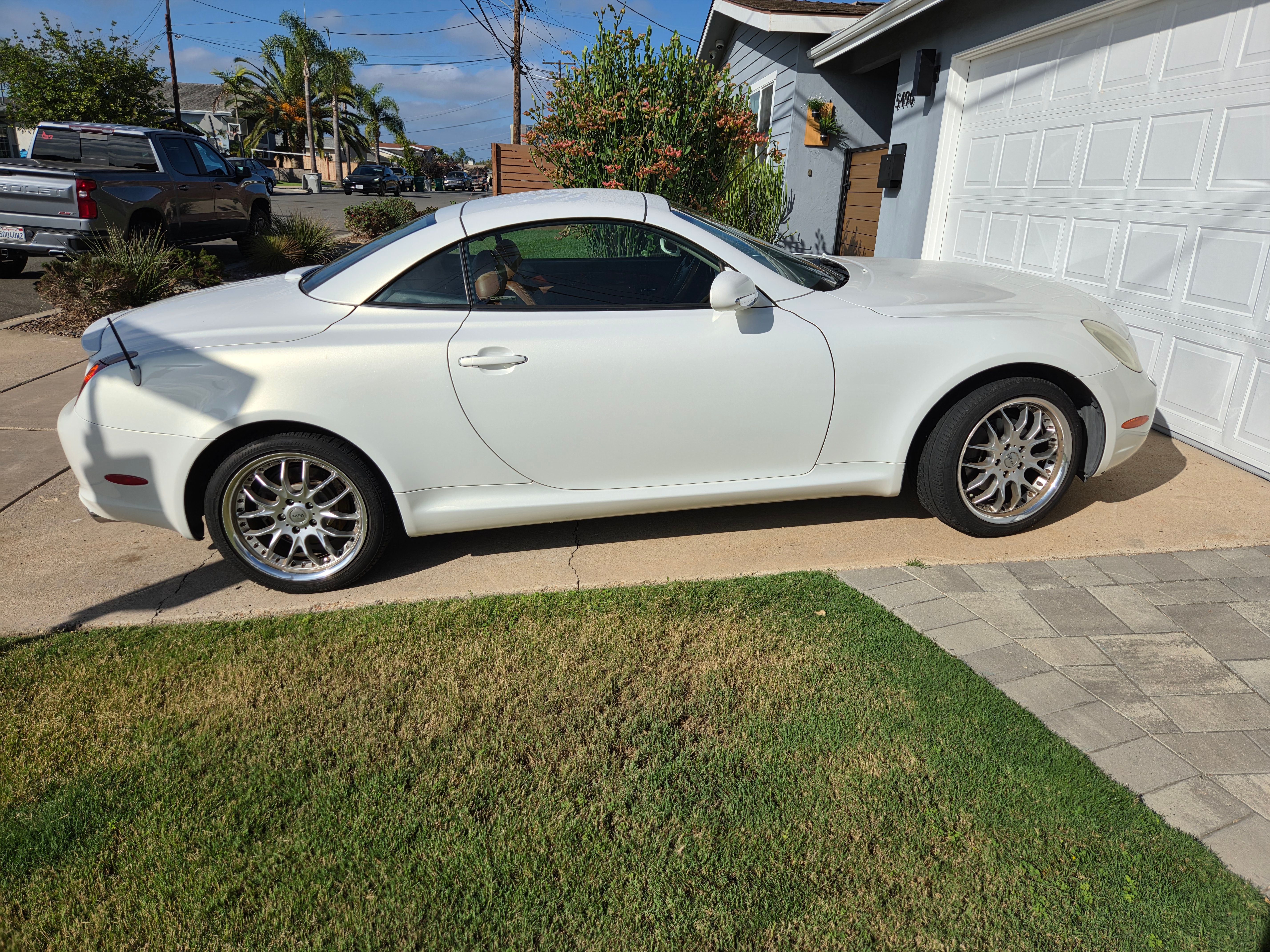 Used 2002 Lexus SC 430 Convertible RWD image 4
