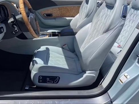 Used 2014 Bentley Continental GT image 13