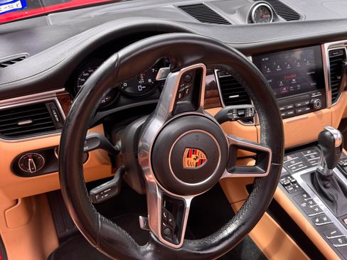 Used 2017 Porsche Macan AWD/4WD image 27