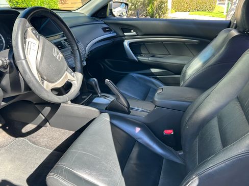 Used 2011 Honda Accord EX-L image 6