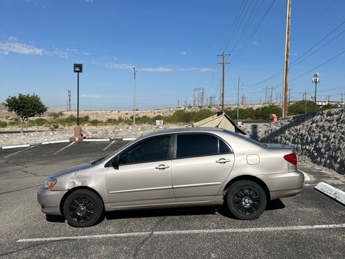 Used 2003 Toyota Corolla LE w/ All Weather Guard Pkg FWD image 4