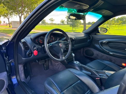 Used 2001 Porsche 911 GT3 RS image 11