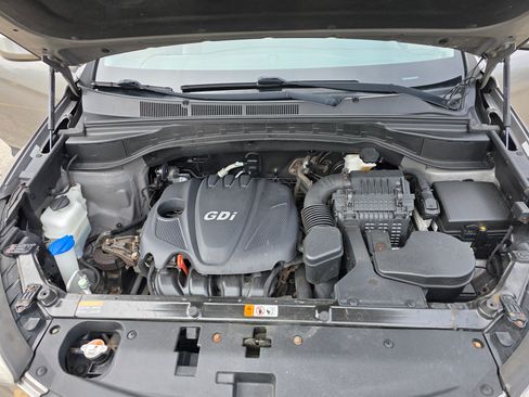 Used 2016 Hyundai Santa Fe Sport image 16