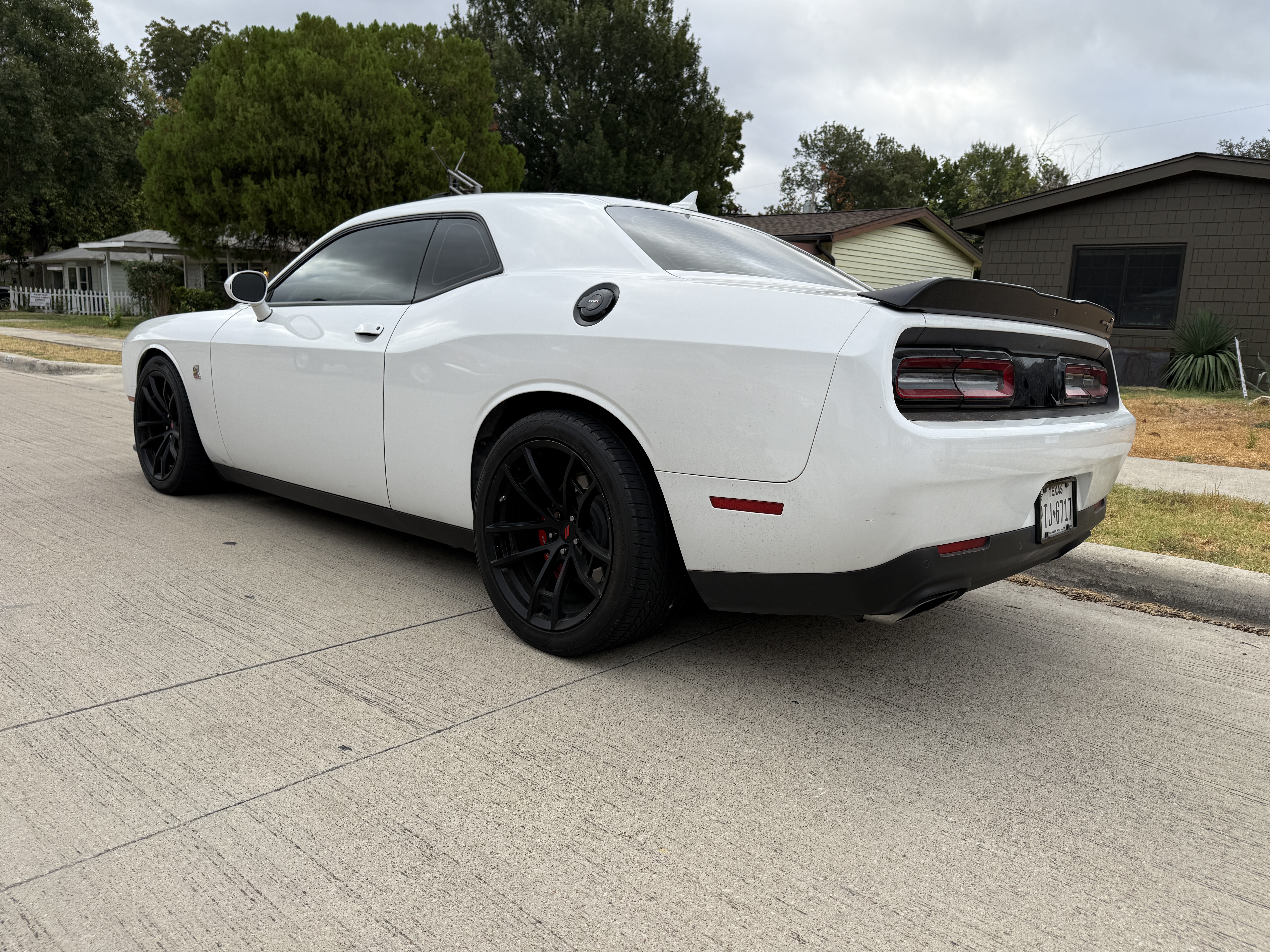 Used 2020 Dodge Challenger R/T Scat Pack RWD image 4