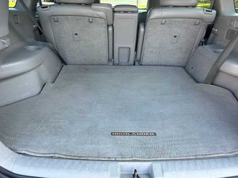 Used 2010 Toyota Highlander Limited image 9