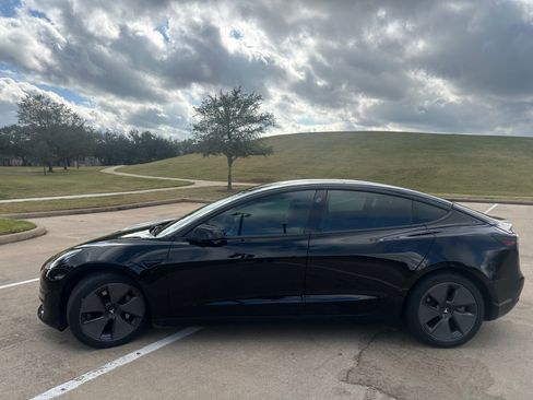 Used 2021 Tesla Model 3 Long Range image 6