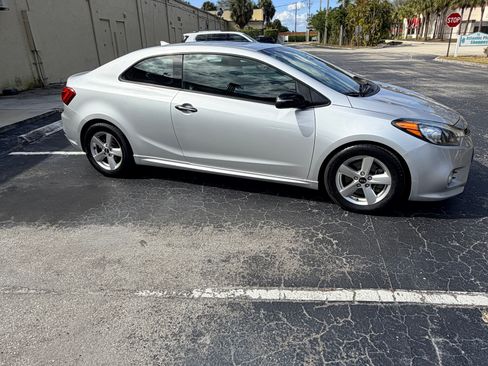 Used 2015 Kia Forte Koup SX w/ SX Premium Package image 1