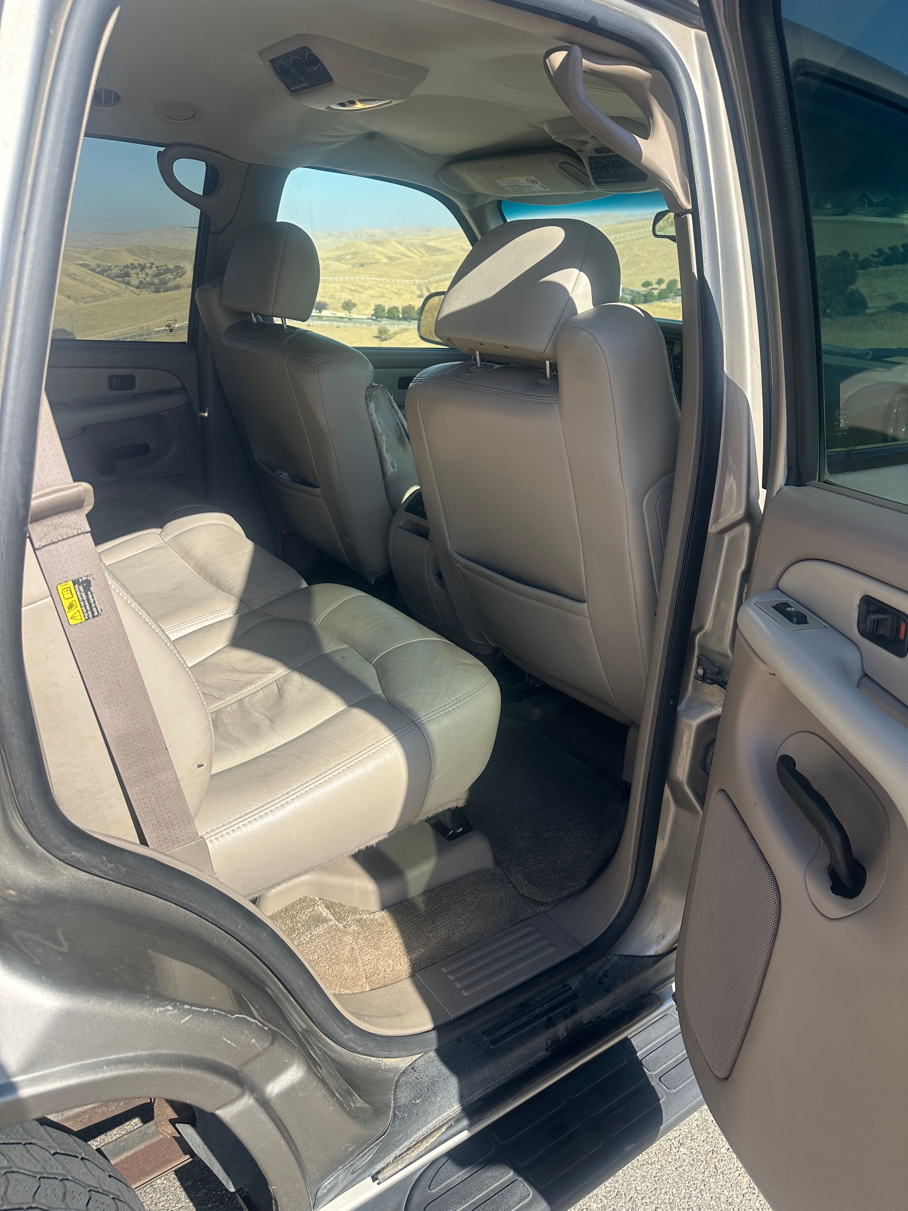 Used 2002 Chevrolet Tahoe LT AWD/4WD image 19