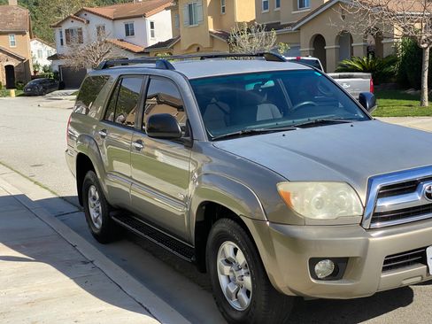Used 2006 Toyota 4Runner SR5 image 9