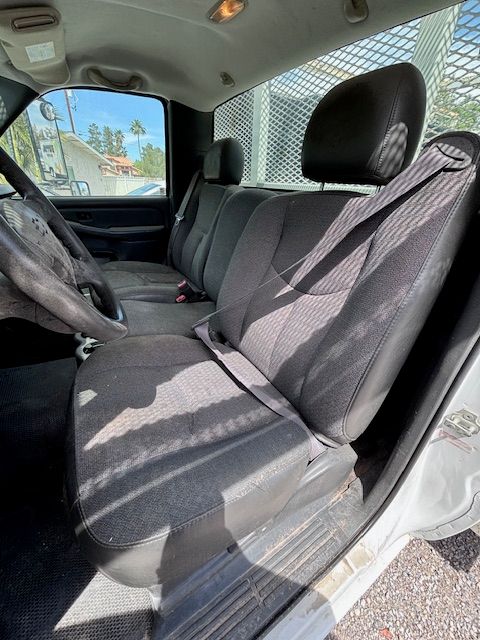 Used 2005 Chevrolet Silverado 3500 2WD Regular Cab image 12