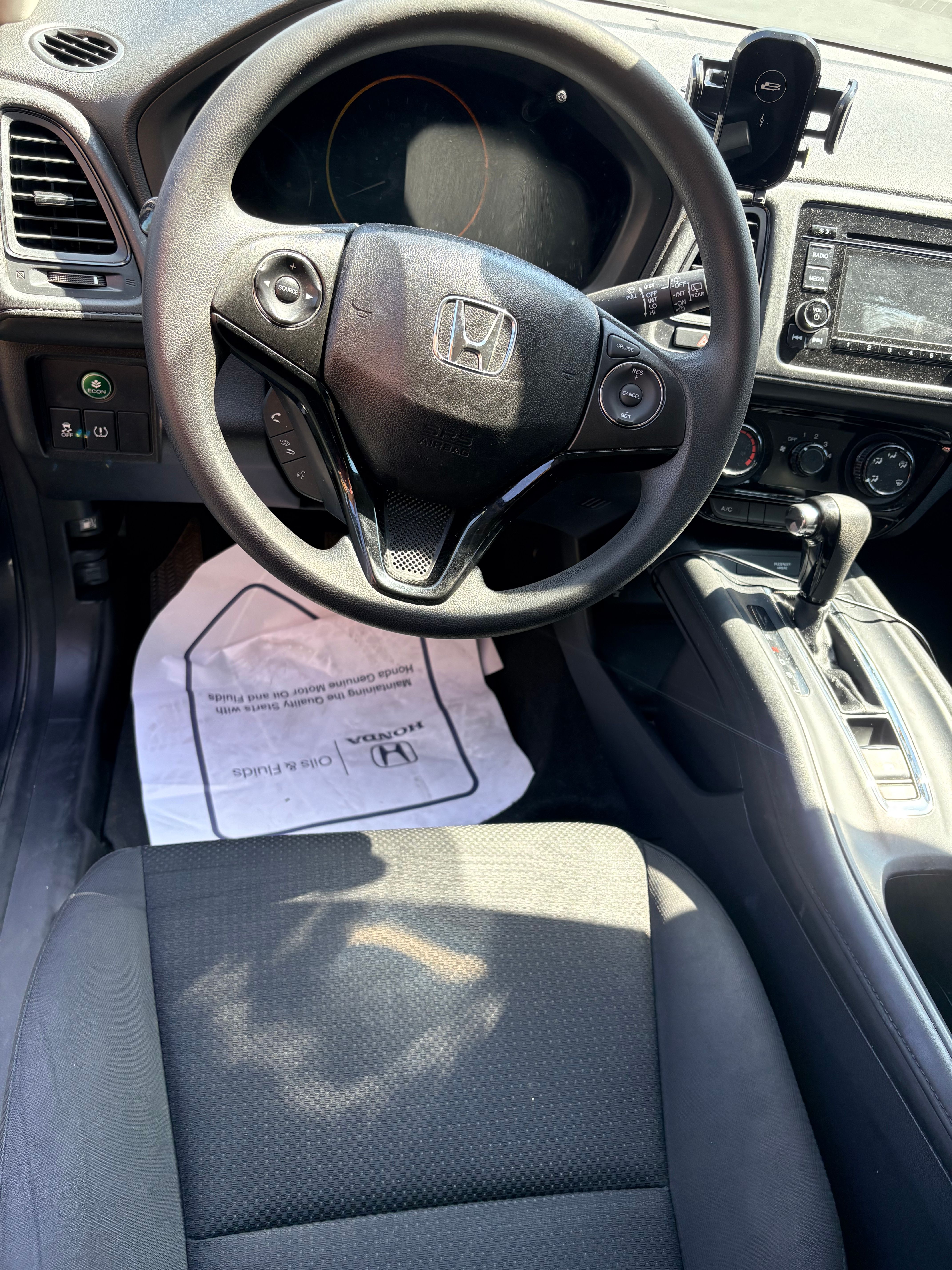 Used 2019 Honda HR-V LX image 8