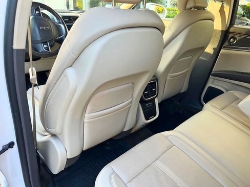 Used 2019 Lincoln Nautilus Reserve w/ Driver Assistance Package image 20