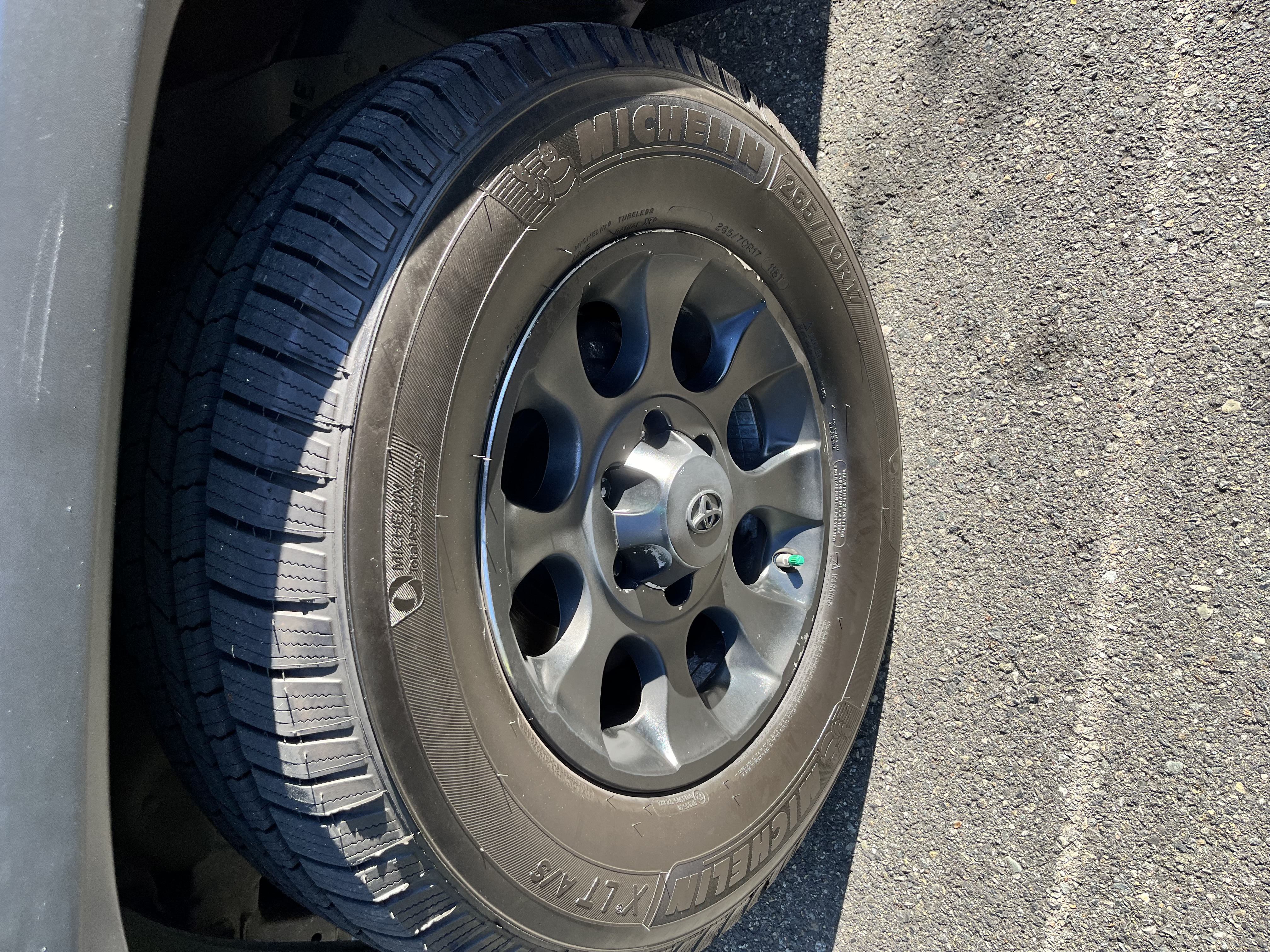 Used 2011 Toyota 4Runner Trail AWD/4WD image 14
