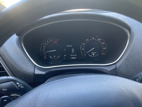 Used 2017 Lincoln MKX Premiere FWD image 6