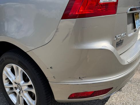 Used 2015 Volvo XC60 T5 Premier FWD image 4