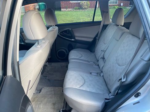 Used 2012 Toyota RAV4 FWD w/ Value Pkg image 12