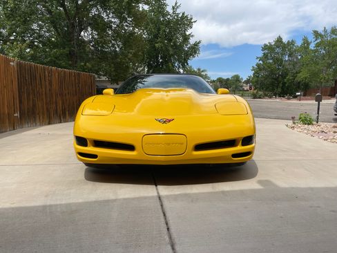Used 2000 Chevrolet Corvette Convertible w/ Memory Pkg RWD image 17