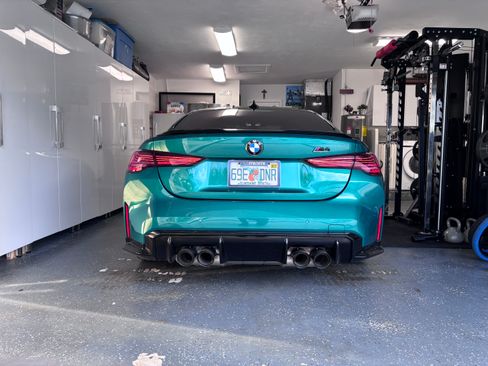 Used 2022 BMW M4 xDrive Competition w/ Executive Package AWD/4WD image 4