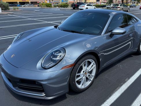 Used 2025 Porsche 911 Carrera image 1